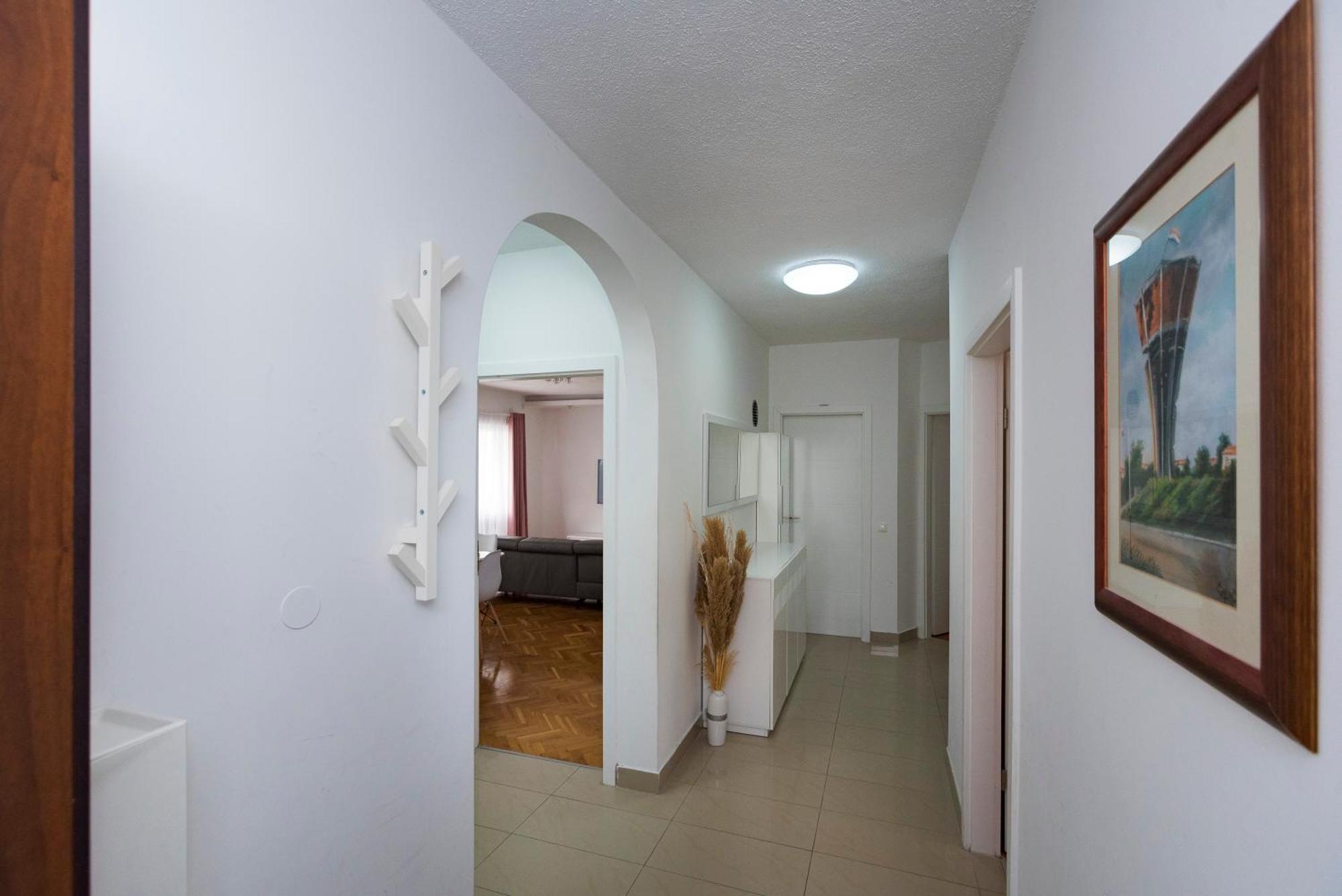 M&M Pelivan Apartment Kaštela Εξωτερικό φωτογραφία